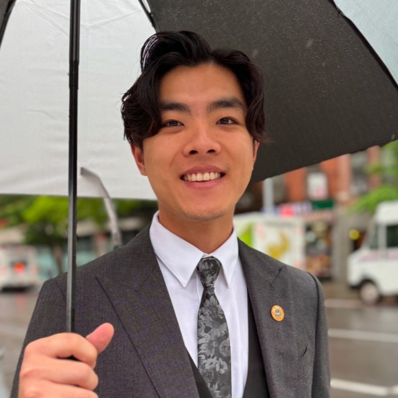 Headshot of Max Fu, MPH, Founder, CEO of Hatchling